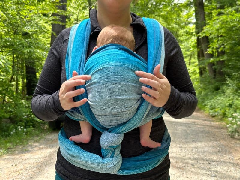 Les meilleures positions pour porter bébé